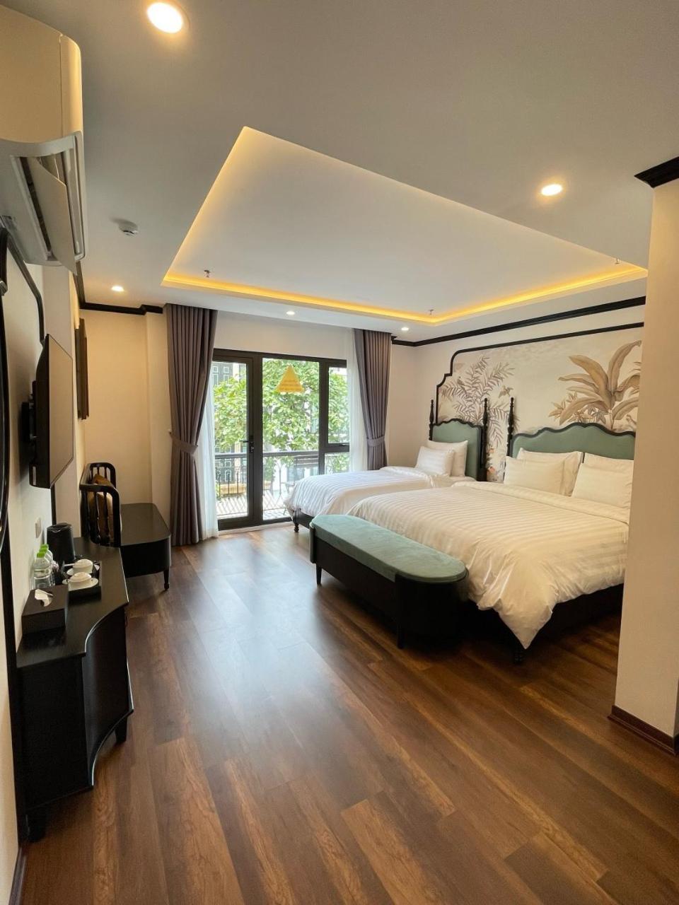 Aquarius Premium Hotel Hanoi Buitenkant foto