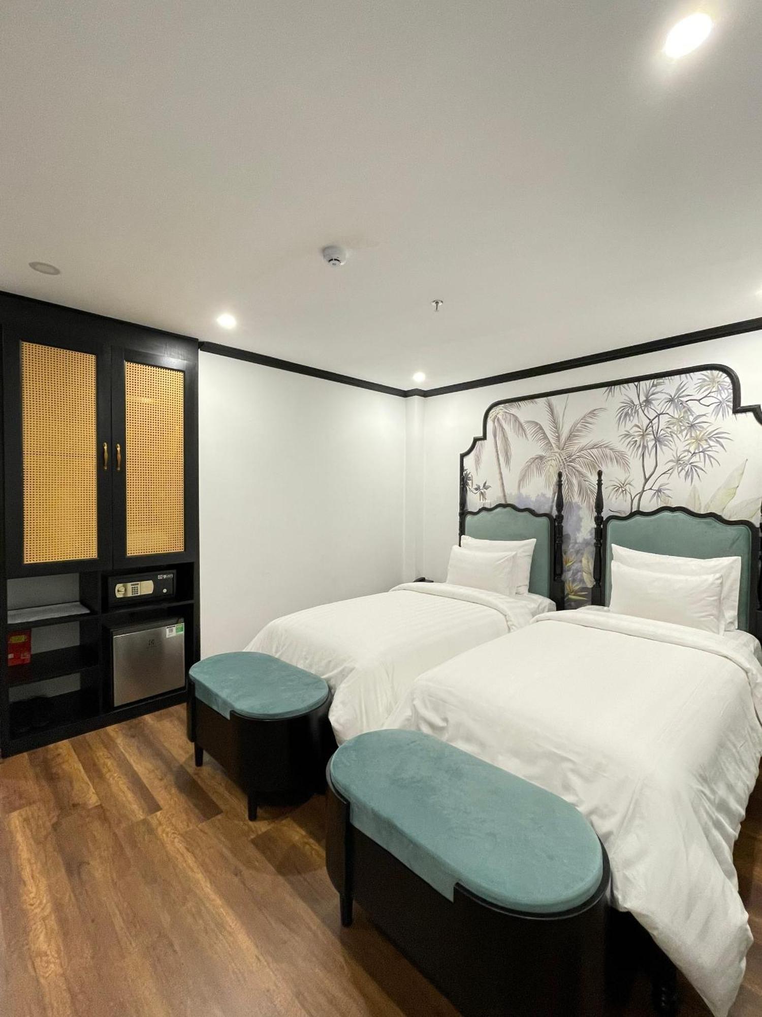 Aquarius Premium Hotel Hanoi Buitenkant foto