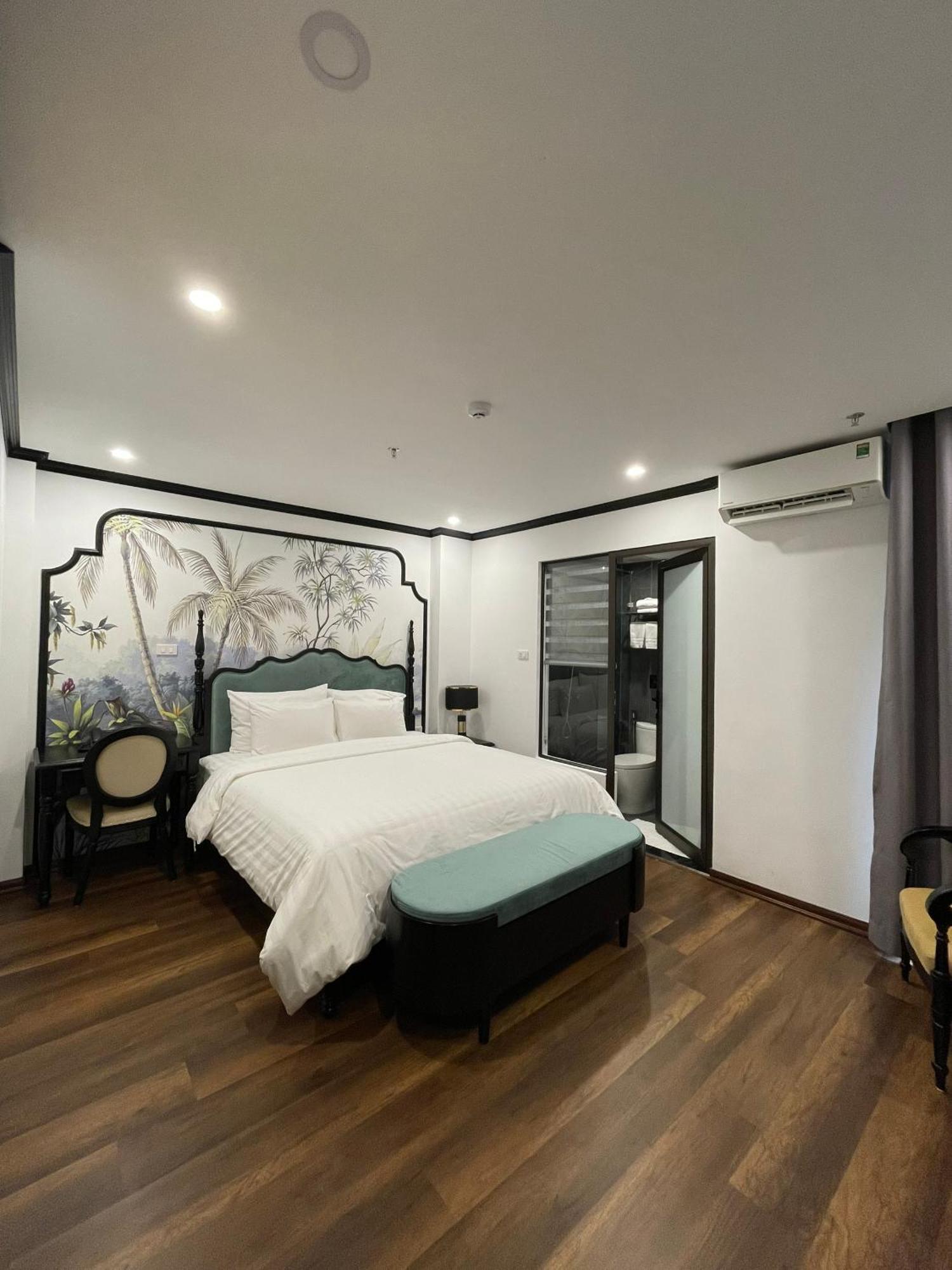 Aquarius Premium Hotel Hanoi Buitenkant foto