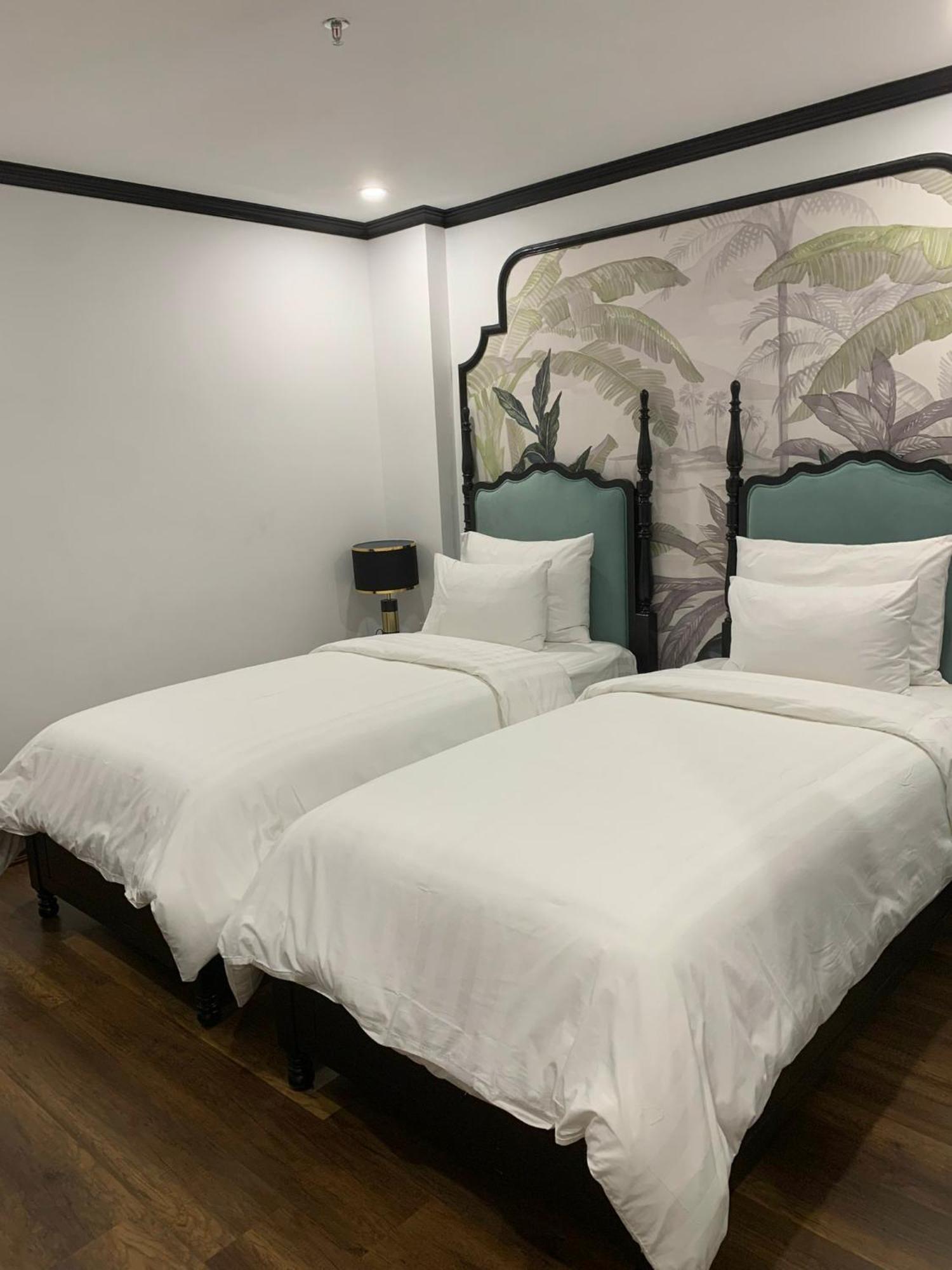 Aquarius Premium Hotel Hanoi Buitenkant foto