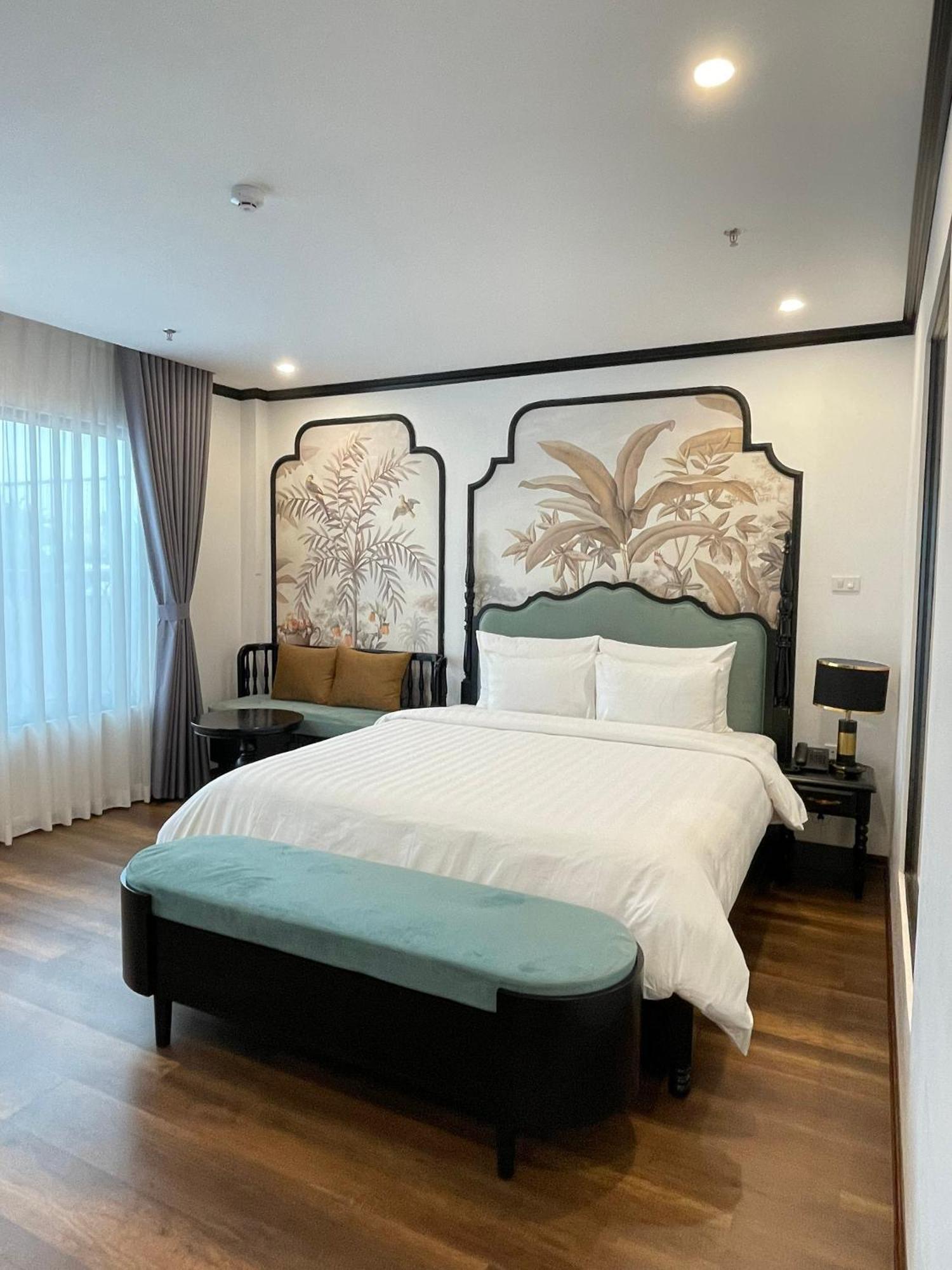 Aquarius Premium Hotel Hanoi Buitenkant foto
